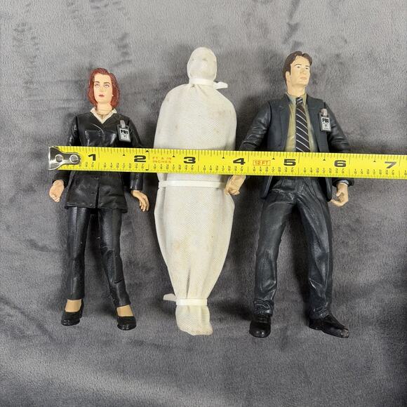 Vintage Topps X Files Comic Books Lot & other Memorabilia 35mm Film Cells Etc - Picture 15 of 16